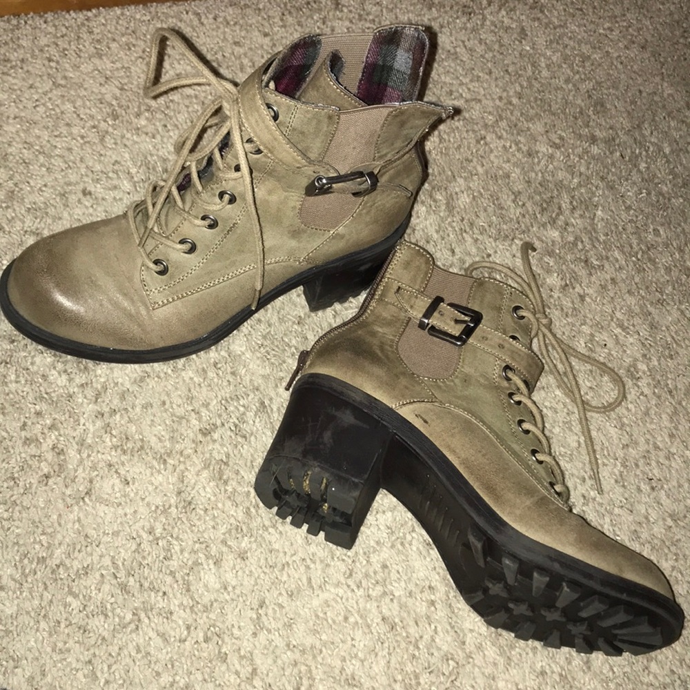 Brown Ankle Boots.
